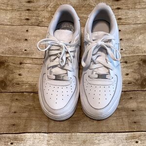 Kids White Athletic Sneakers - Classic Low-Top